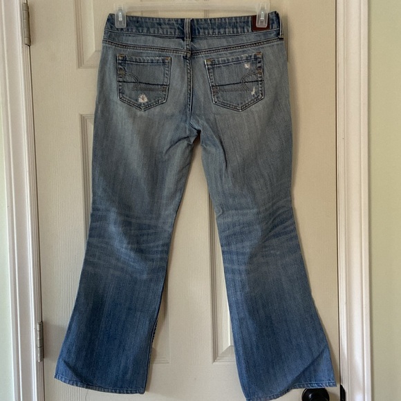 American Eagle size 4 Regular Favourite Boyfriend Jeans - Picture 3 of 4